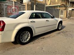 کرایسلەر 300